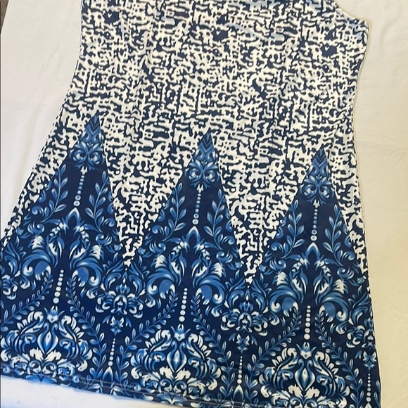 White and Blue Sleeveless Sheath Midi Dress - Picture 7 of 17